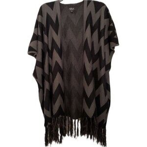 Cära New York Cheveron Open Front Poncho One Size